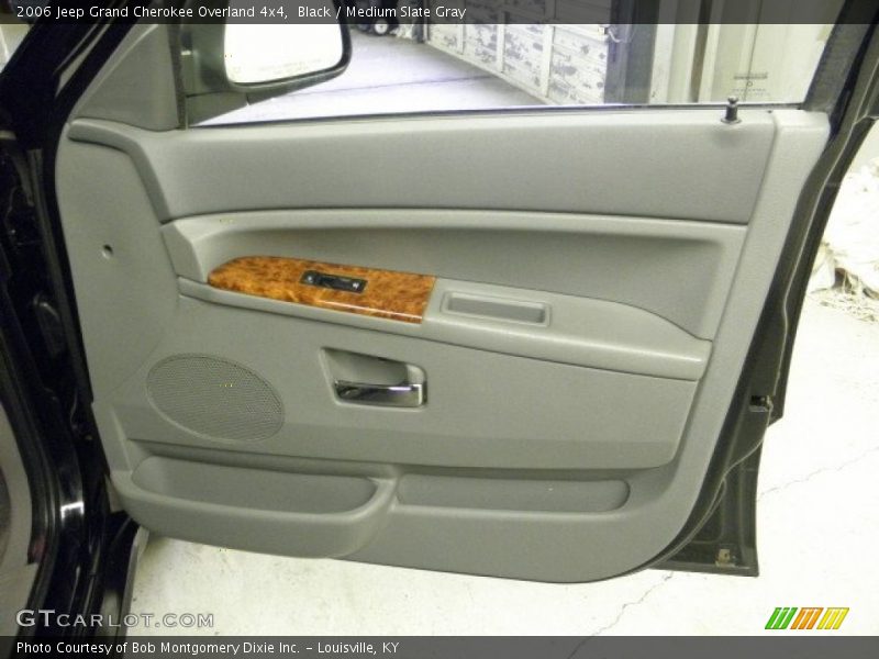 Black / Medium Slate Gray 2006 Jeep Grand Cherokee Overland 4x4