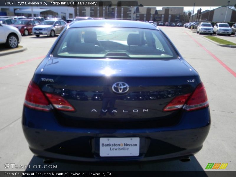 Indigo Ink Blue Pearl / Ivory 2007 Toyota Avalon XLS