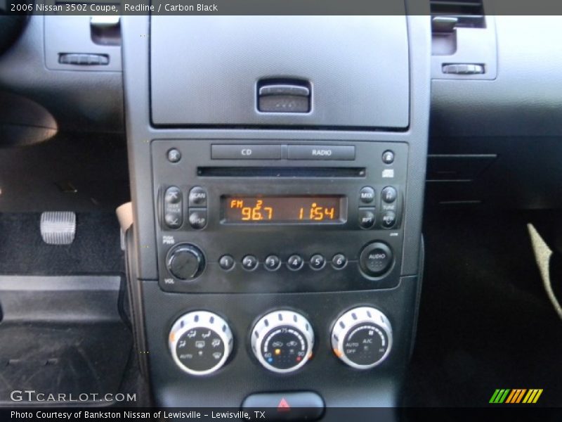 Controls of 2006 350Z Coupe