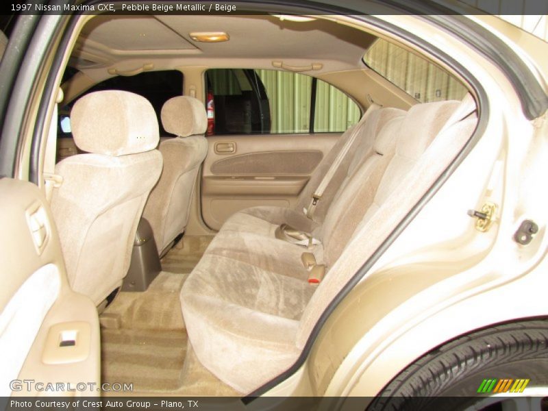 Pebble Beige Metallic / Beige 1997 Nissan Maxima GXE