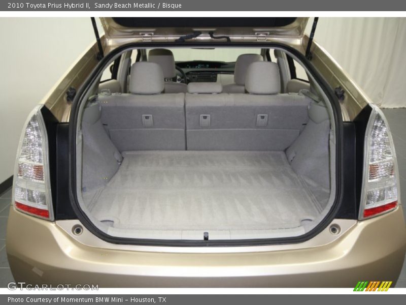  2010 Prius Hybrid II Trunk