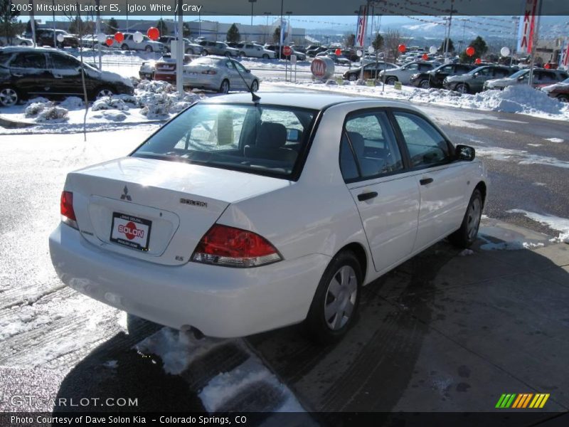 Igloo White / Gray 2005 Mitsubishi Lancer ES