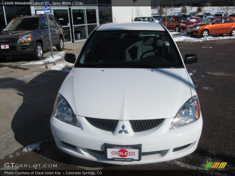 Igloo White / Gray 2005 Mitsubishi Lancer ES