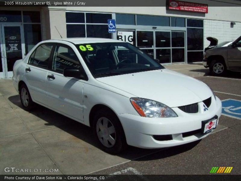 Igloo White / Gray 2005 Mitsubishi Lancer ES