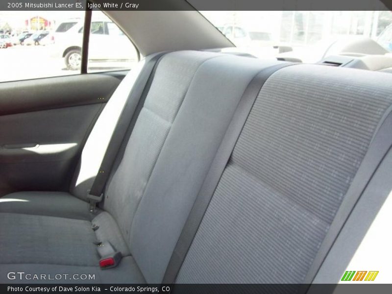 Igloo White / Gray 2005 Mitsubishi Lancer ES