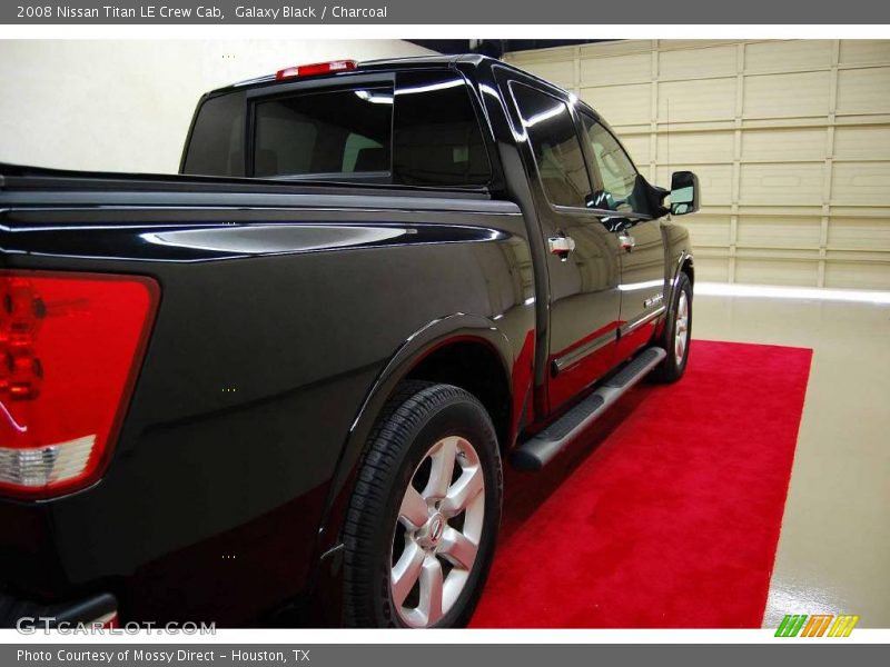 Galaxy Black / Charcoal 2008 Nissan Titan LE Crew Cab