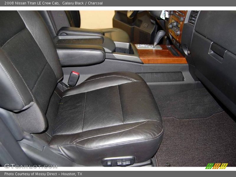 Galaxy Black / Charcoal 2008 Nissan Titan LE Crew Cab