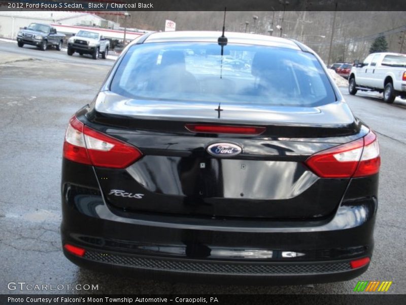 Black / Charcoal Black 2012 Ford Focus S Sedan