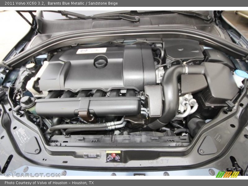 Barents Blue Metallic / Sandstone Beige 2011 Volvo XC60 3.2
