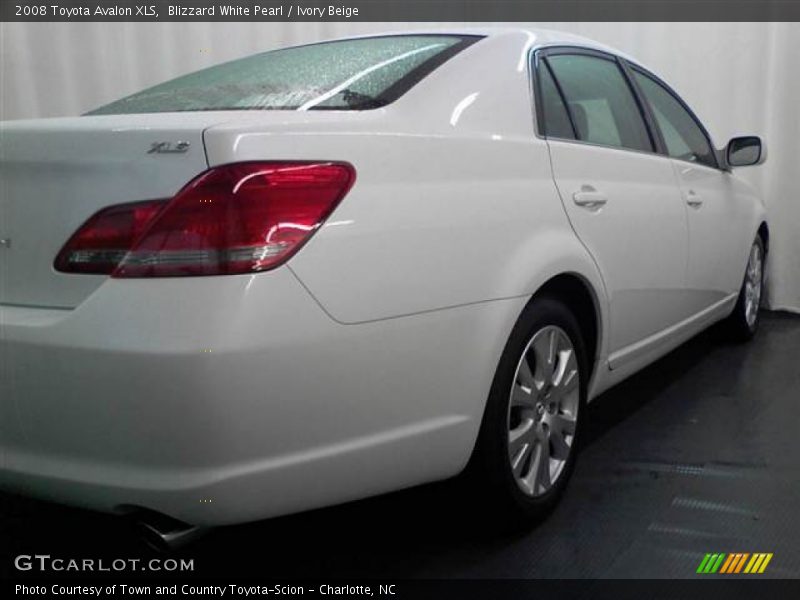 Blizzard White Pearl / Ivory Beige 2008 Toyota Avalon XLS