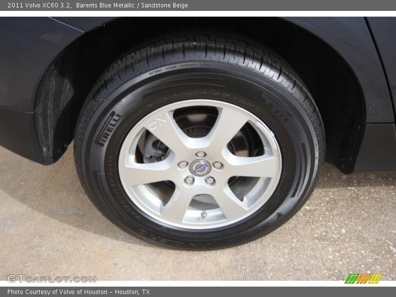 Barents Blue Metallic / Sandstone Beige 2011 Volvo XC60 3.2