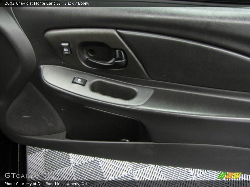 Black / Ebony 2002 Chevrolet Monte Carlo SS