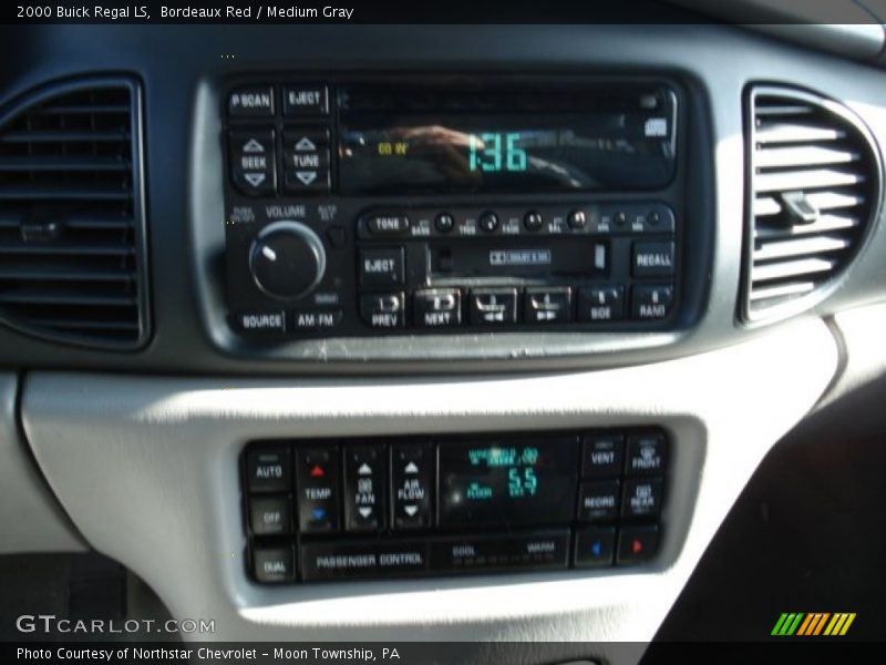 Bordeaux Red / Medium Gray 2000 Buick Regal LS