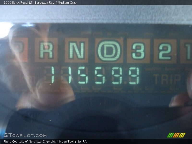 Bordeaux Red / Medium Gray 2000 Buick Regal LS