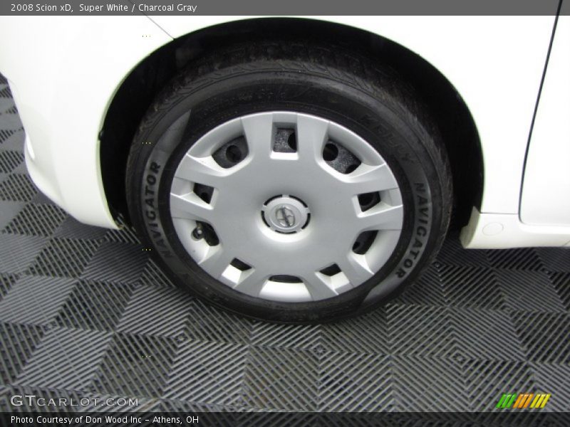 Super White / Charcoal Gray 2008 Scion xD