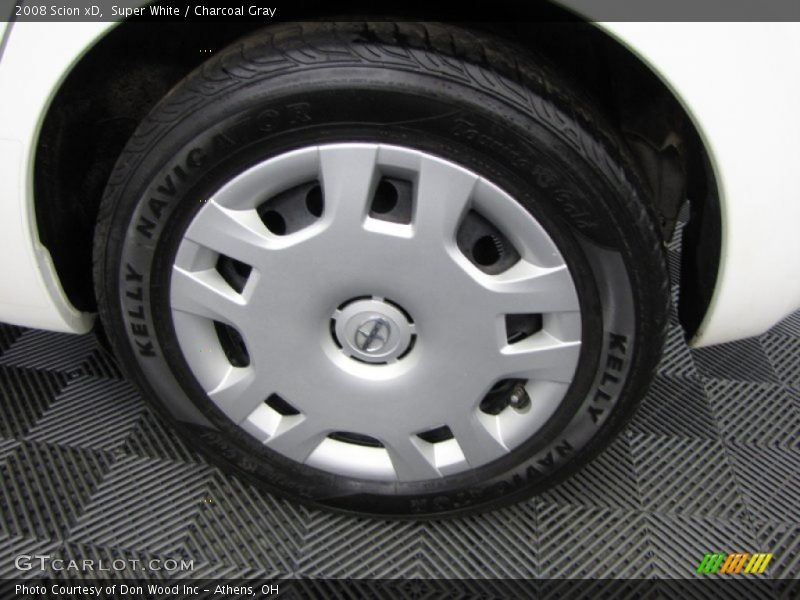 Super White / Charcoal Gray 2008 Scion xD