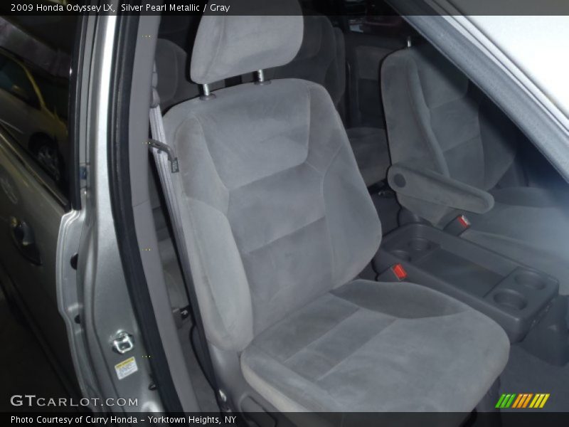 Silver Pearl Metallic / Gray 2009 Honda Odyssey LX