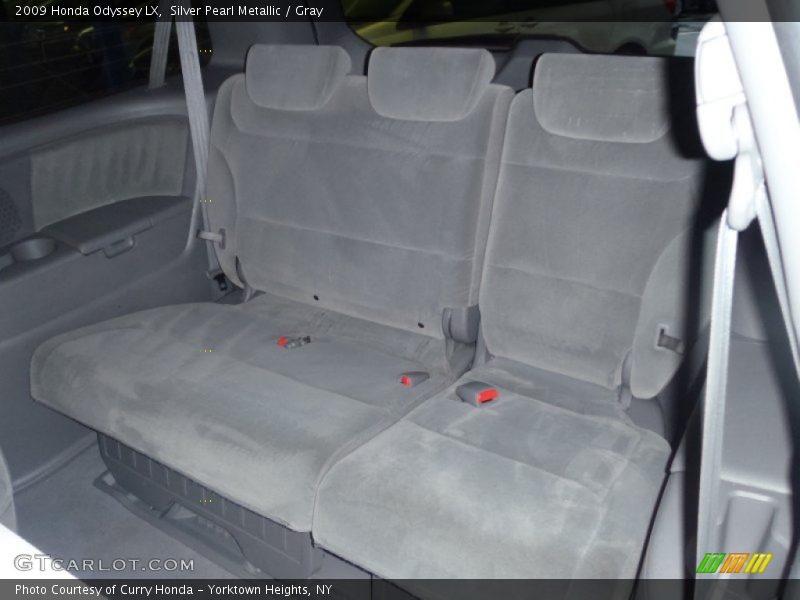 Silver Pearl Metallic / Gray 2009 Honda Odyssey LX