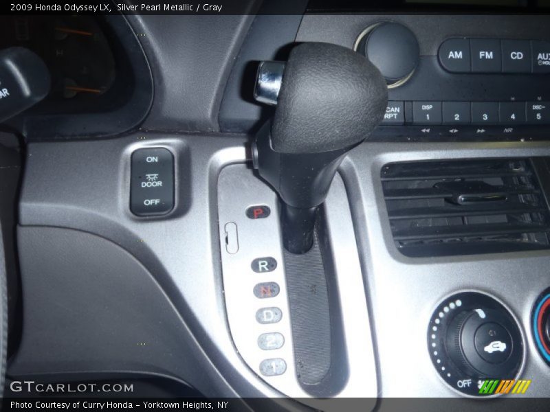 Silver Pearl Metallic / Gray 2009 Honda Odyssey LX