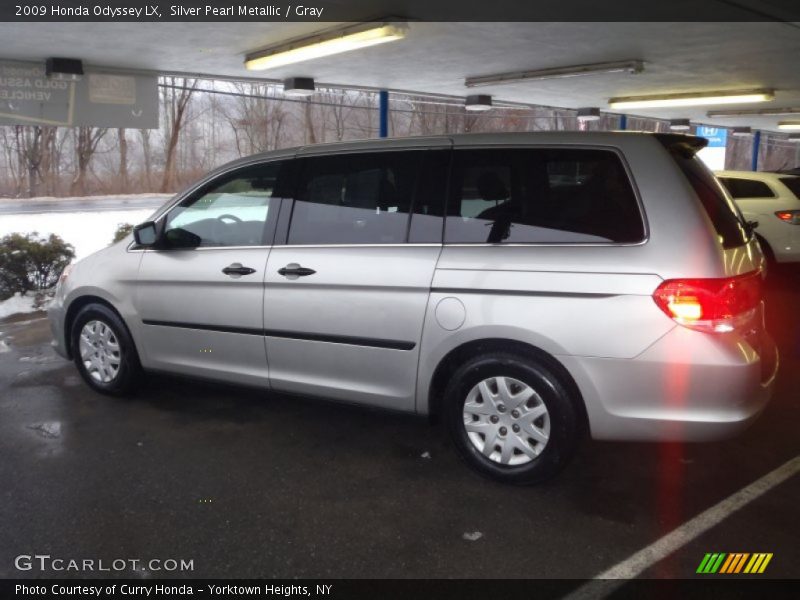 Silver Pearl Metallic / Gray 2009 Honda Odyssey LX