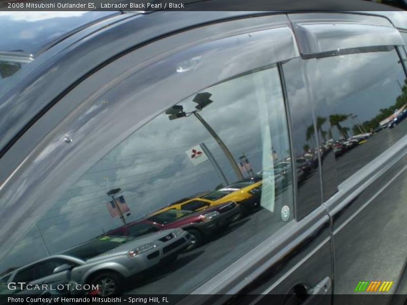 Labrador Black Pearl / Black 2008 Mitsubishi Outlander ES