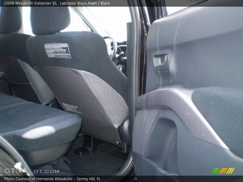 Labrador Black Pearl / Black 2008 Mitsubishi Outlander ES