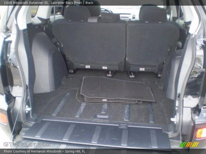 Labrador Black Pearl / Black 2008 Mitsubishi Outlander ES
