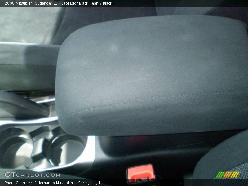 Labrador Black Pearl / Black 2008 Mitsubishi Outlander ES