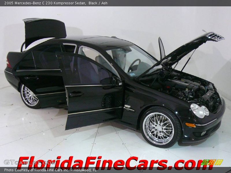 Black / Ash 2005 Mercedes-Benz C 230 Kompressor Sedan