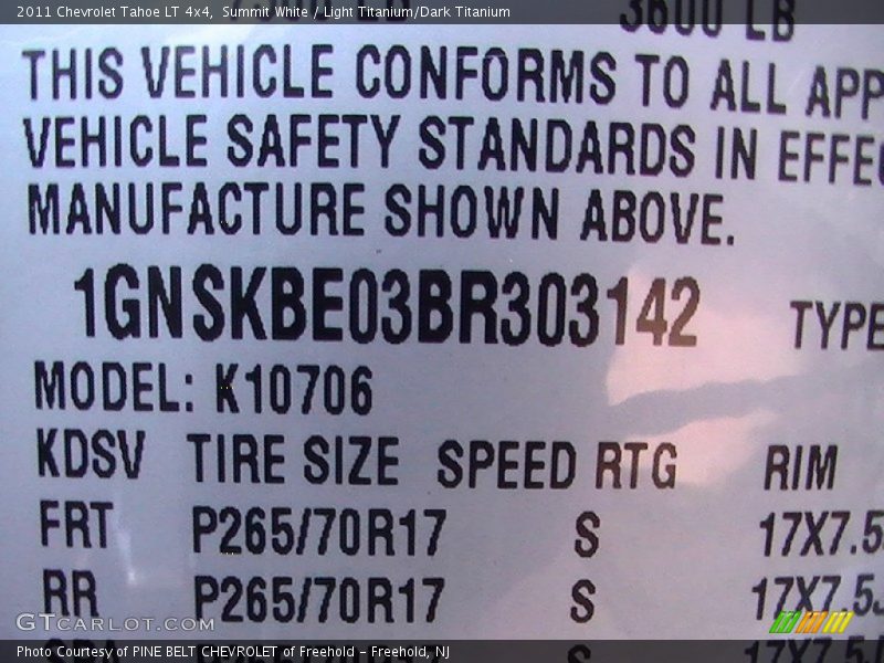 Summit White / Light Titanium/Dark Titanium 2011 Chevrolet Tahoe LT 4x4