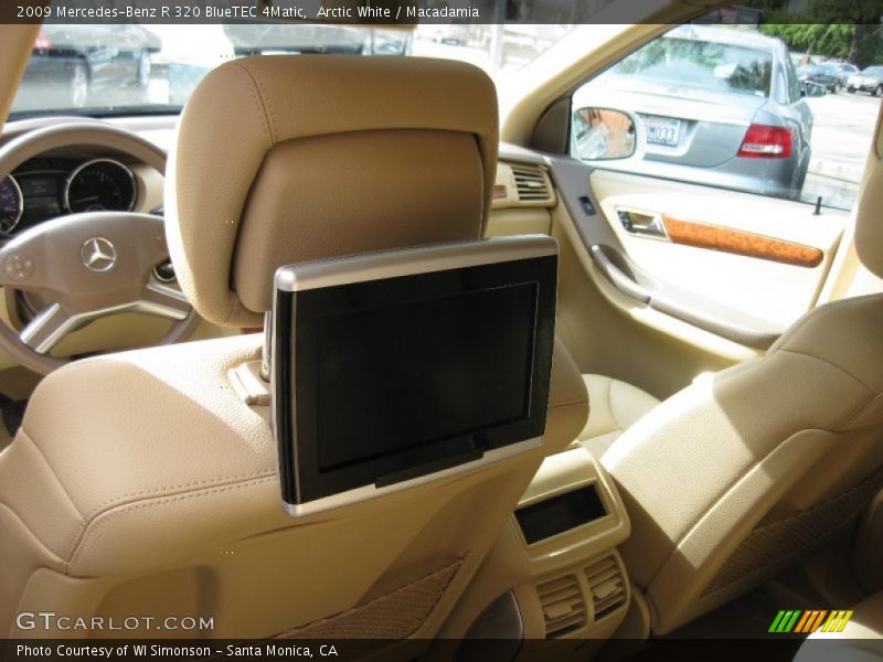 Arctic White / Macadamia 2009 Mercedes-Benz R 320 BlueTEC 4Matic