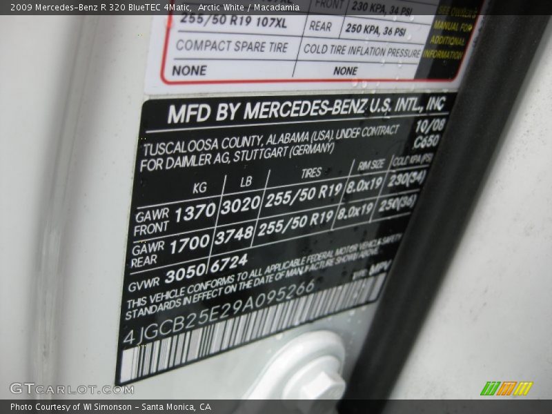 Arctic White / Macadamia 2009 Mercedes-Benz R 320 BlueTEC 4Matic