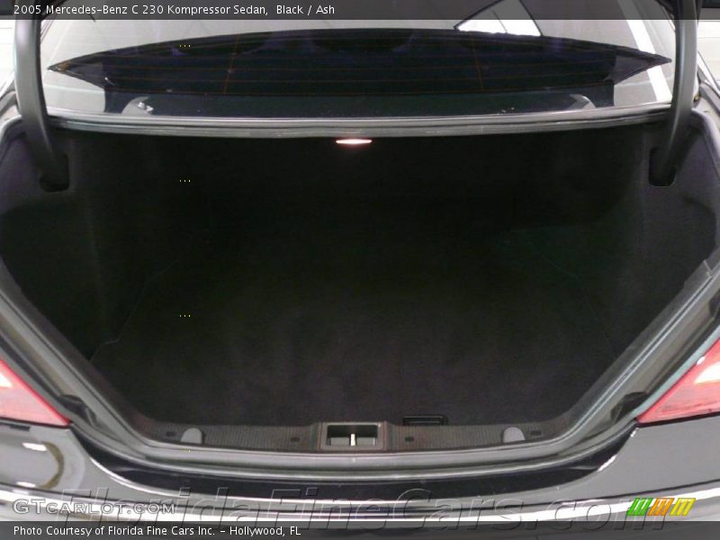 Black / Ash 2005 Mercedes-Benz C 230 Kompressor Sedan