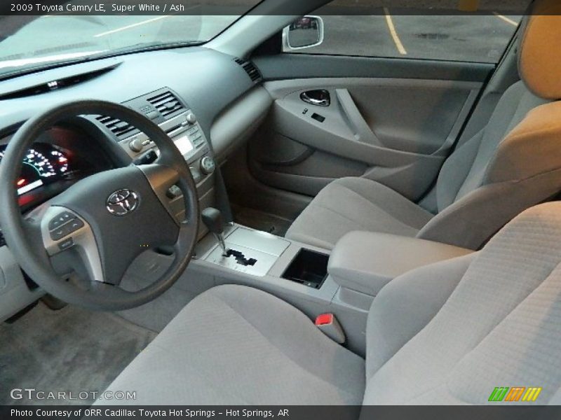 Super White / Ash 2009 Toyota Camry LE