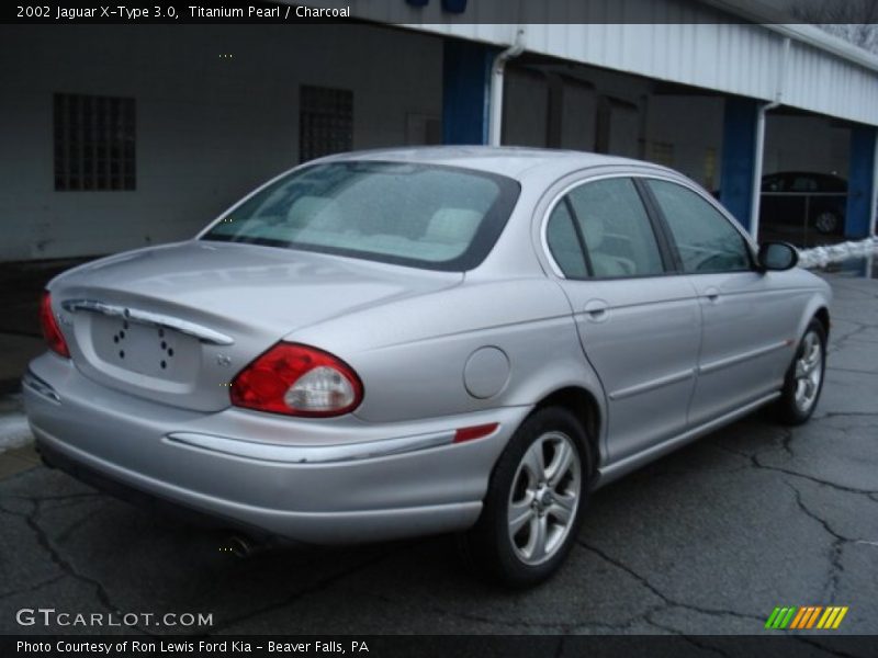 Titanium Pearl / Charcoal 2002 Jaguar X-Type 3.0