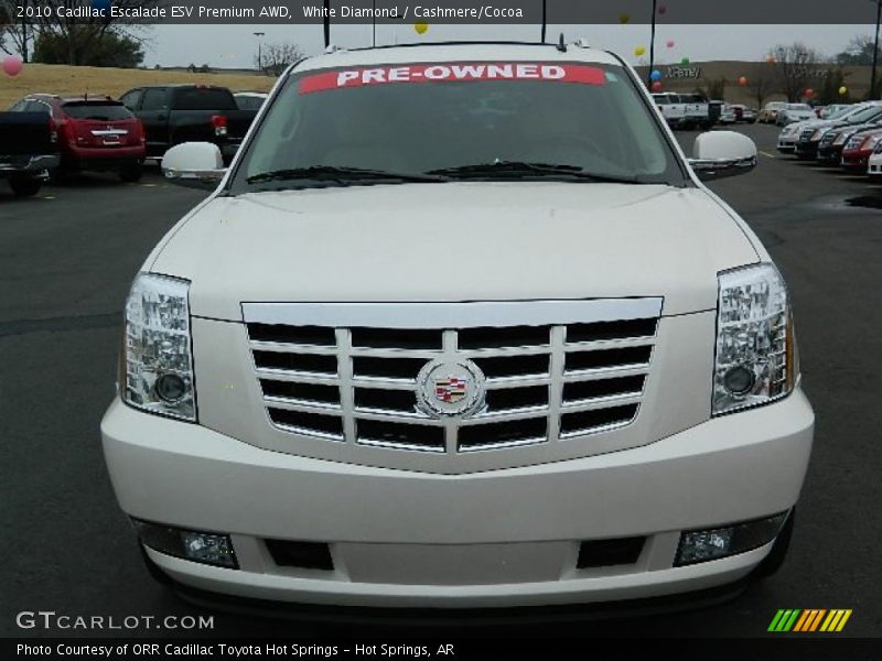 White Diamond / Cashmere/Cocoa 2010 Cadillac Escalade ESV Premium AWD