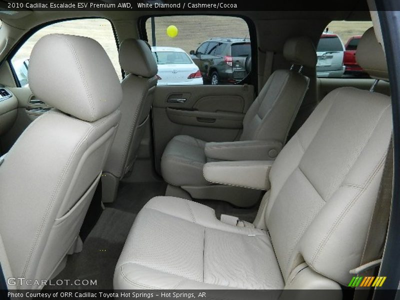 White Diamond / Cashmere/Cocoa 2010 Cadillac Escalade ESV Premium AWD
