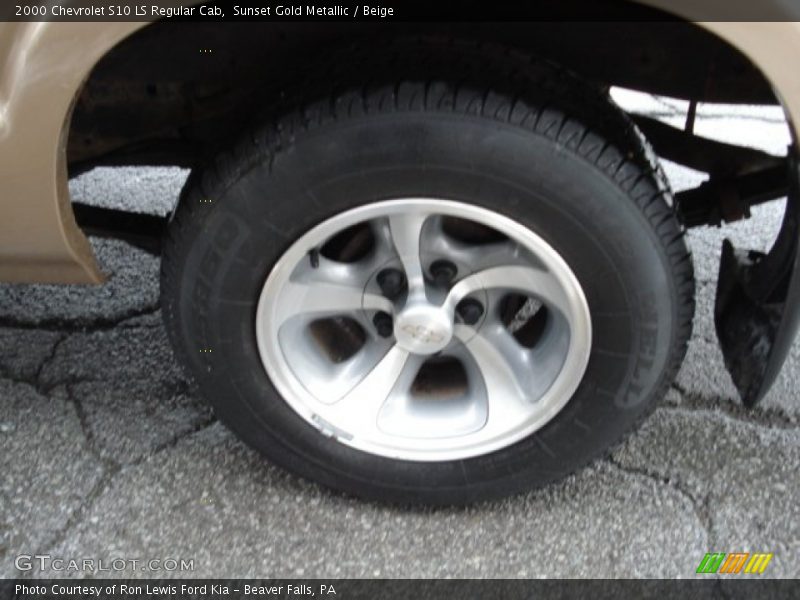 Sunset Gold Metallic / Beige 2000 Chevrolet S10 LS Regular Cab