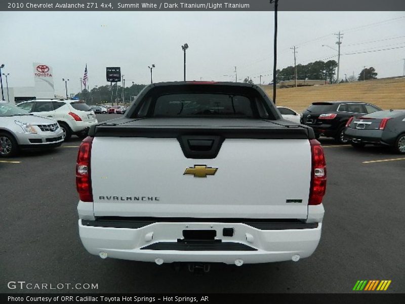 Summit White / Dark Titanium/Light Titanium 2010 Chevrolet Avalanche Z71 4x4