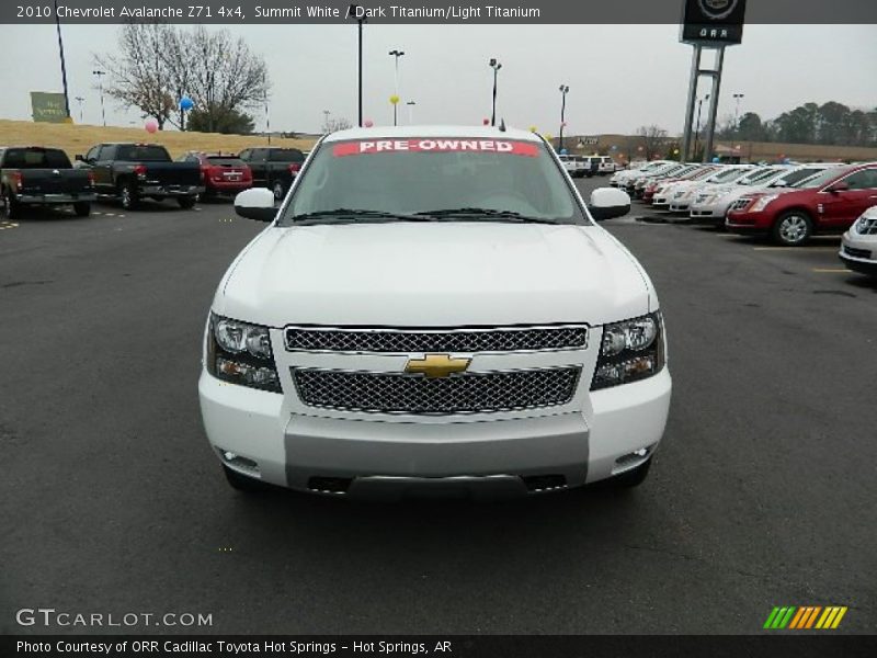 Summit White / Dark Titanium/Light Titanium 2010 Chevrolet Avalanche Z71 4x4