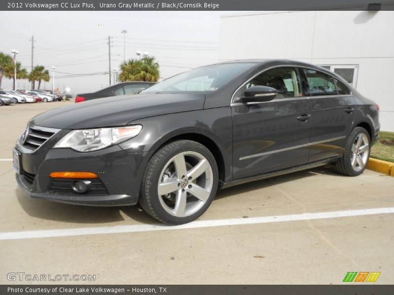Front 3/4 View of 2012 CC Lux Plus