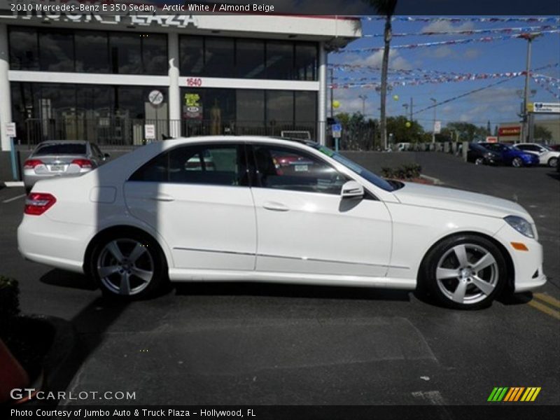 Arctic White / Almond Beige 2010 Mercedes-Benz E 350 Sedan
