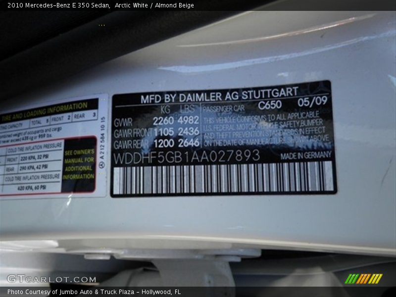 Arctic White / Almond Beige 2010 Mercedes-Benz E 350 Sedan