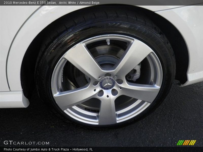 Arctic White / Almond Beige 2010 Mercedes-Benz E 350 Sedan