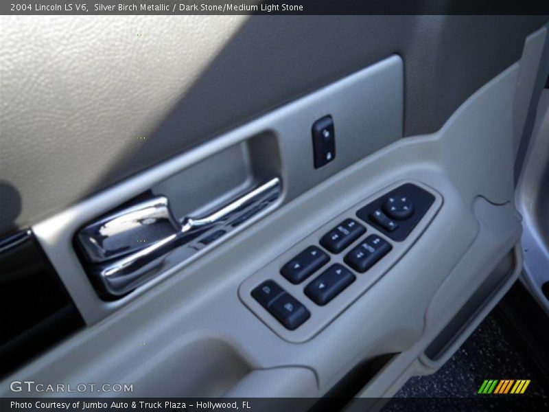 Silver Birch Metallic / Dark Stone/Medium Light Stone 2004 Lincoln LS V6