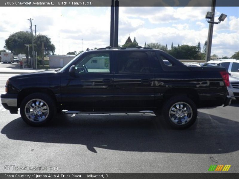 Black / Tan/Neutral 2006 Chevrolet Avalanche LS
