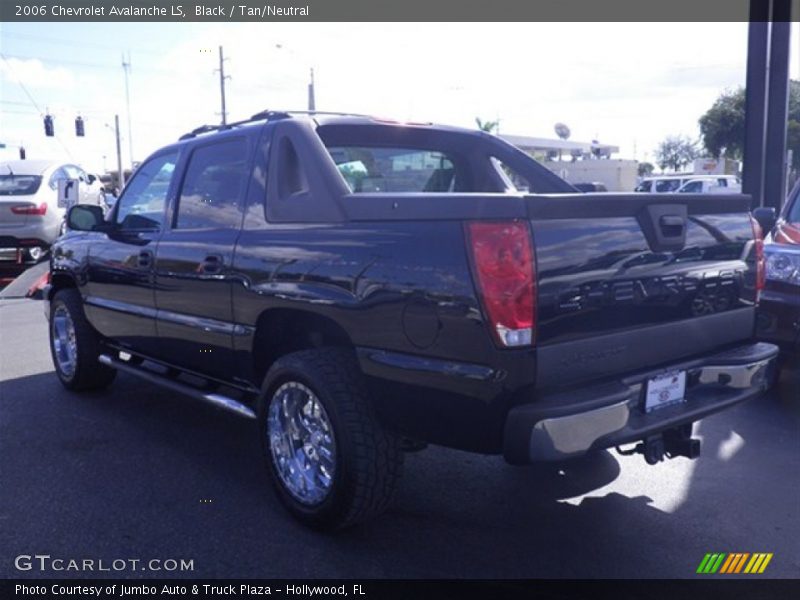 Black / Tan/Neutral 2006 Chevrolet Avalanche LS