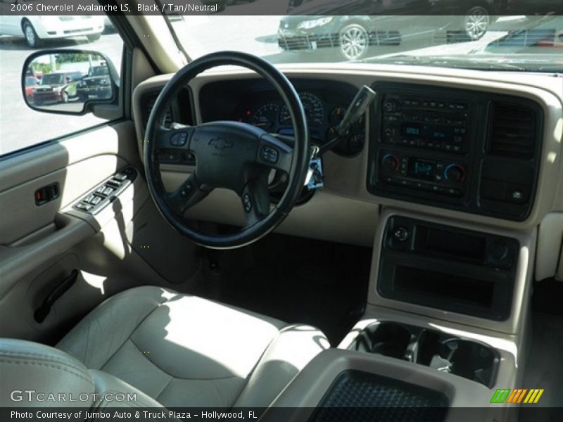 Black / Tan/Neutral 2006 Chevrolet Avalanche LS