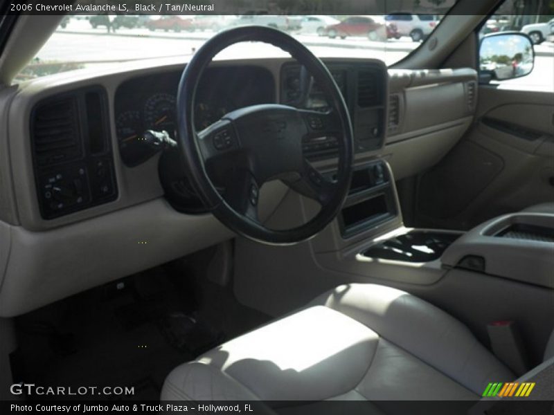 Black / Tan/Neutral 2006 Chevrolet Avalanche LS