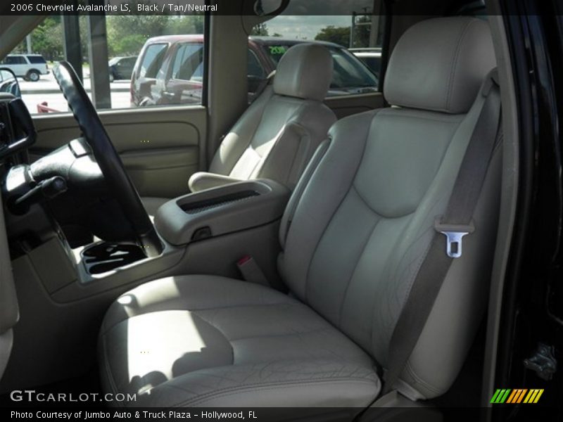 Black / Tan/Neutral 2006 Chevrolet Avalanche LS